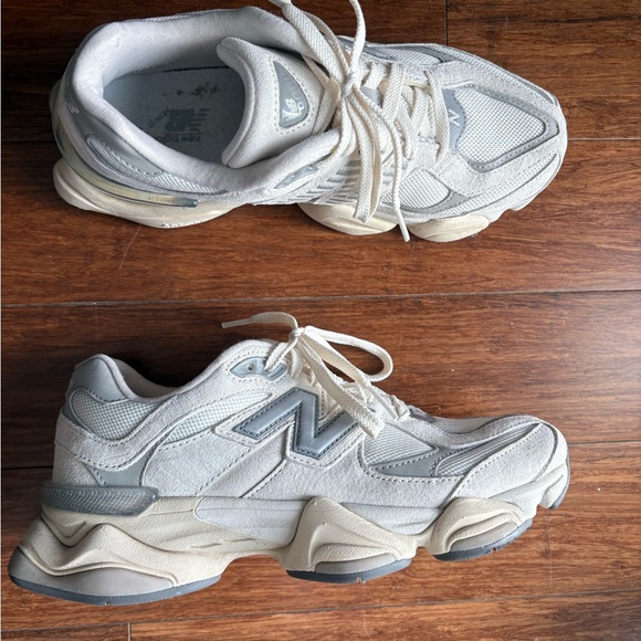New Balance 9060 Sneakers Sea salt with concrete and silver metallic - Picture 5 of 7